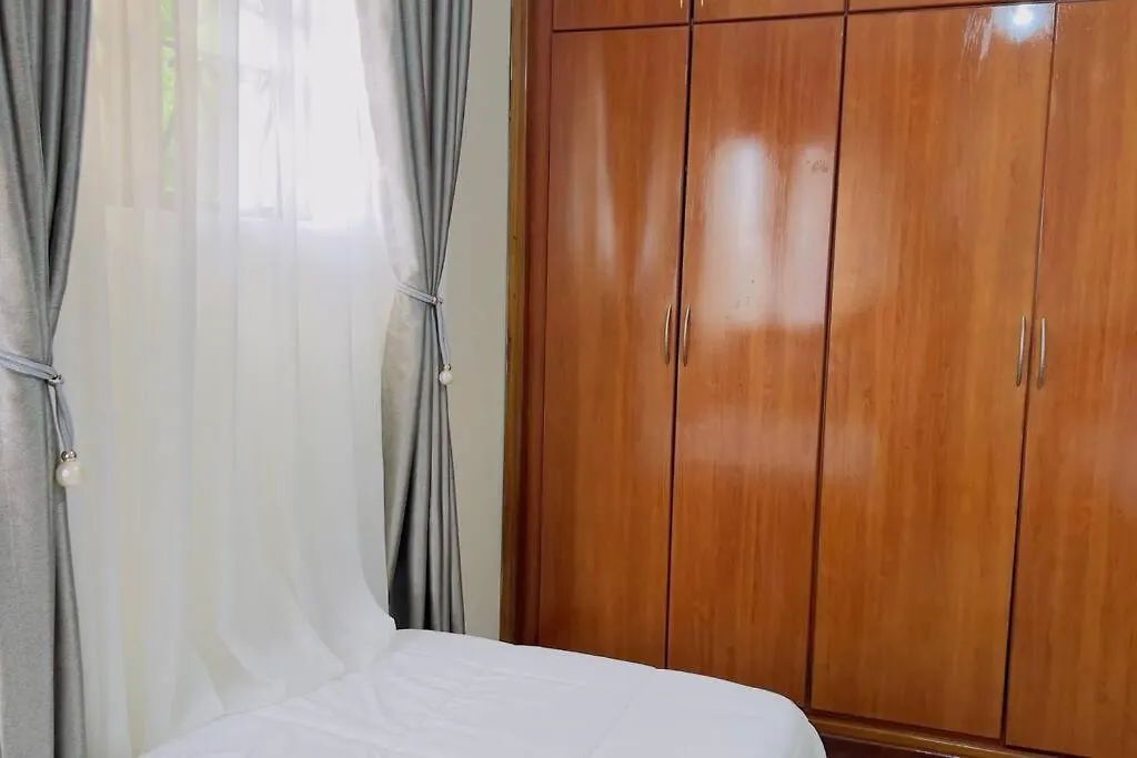 Cozy Living By Miranda, Acacia Unlimited Wifi Netflix Free Parking Apartment Kampala 0*,  Uganda